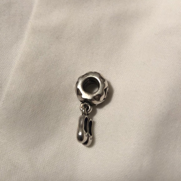 Pandora ballet slippers charm - Picture 2 of 2